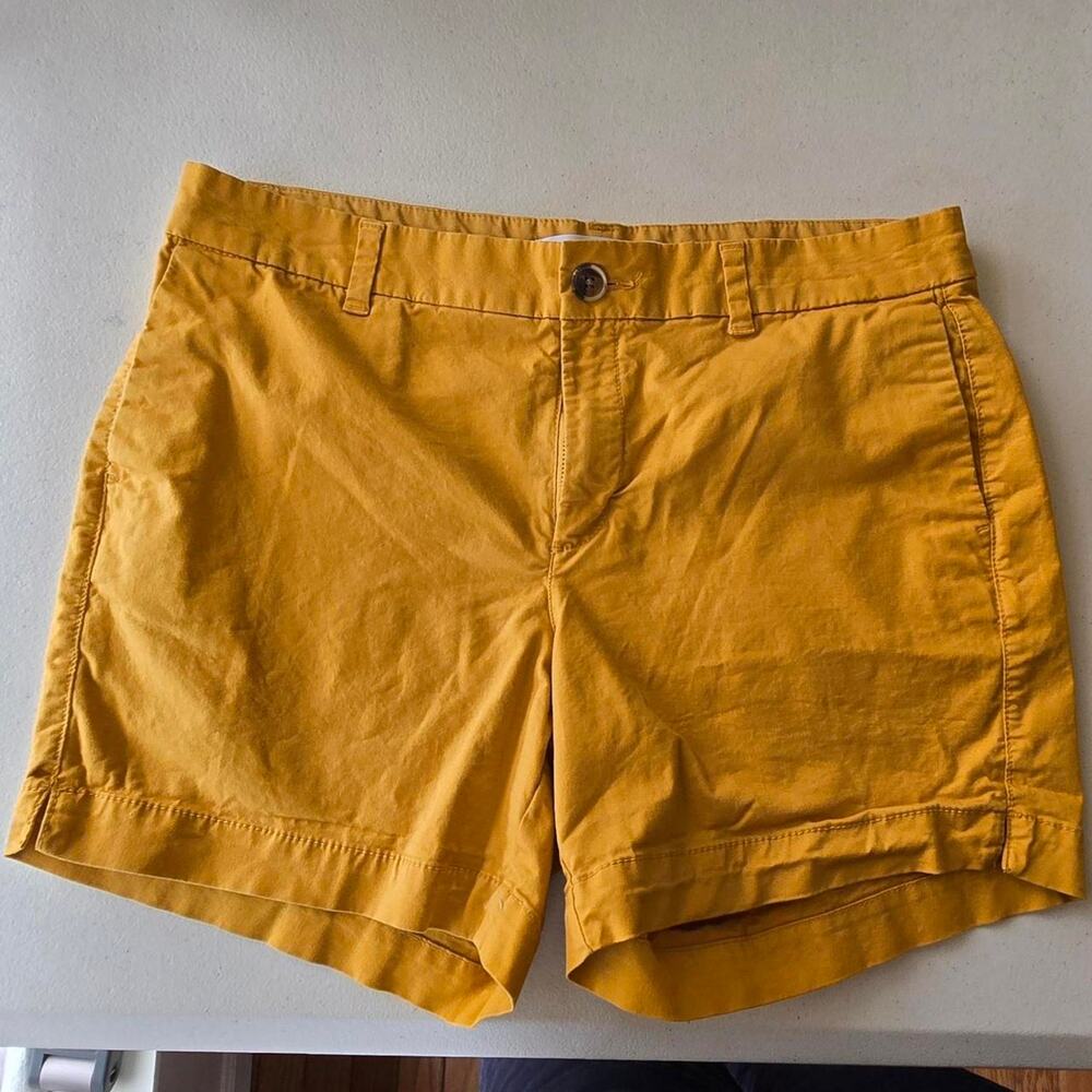 Old Navy yellow shorts Size 10